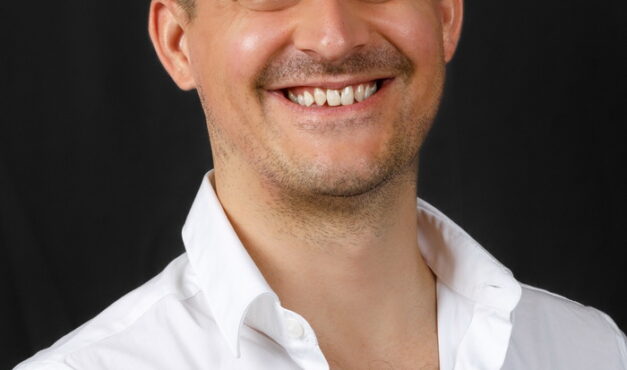 Dr. Kövér Krisztián Parodontológia, fogágybetegségek kezelése